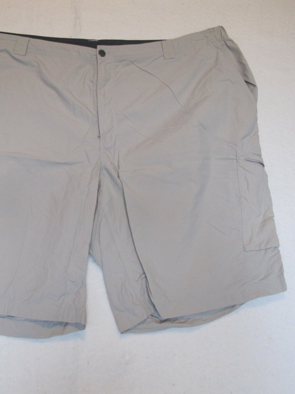 Columbia Men's Silver Ridge Cargo Shorts Size 52 - 12" inseam (57)